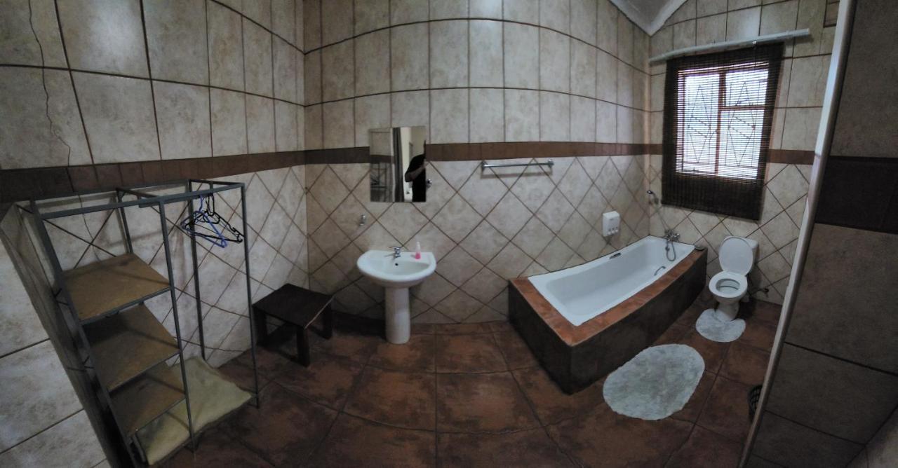 Отель Casa Feliz Мокопане Экстерьер фото