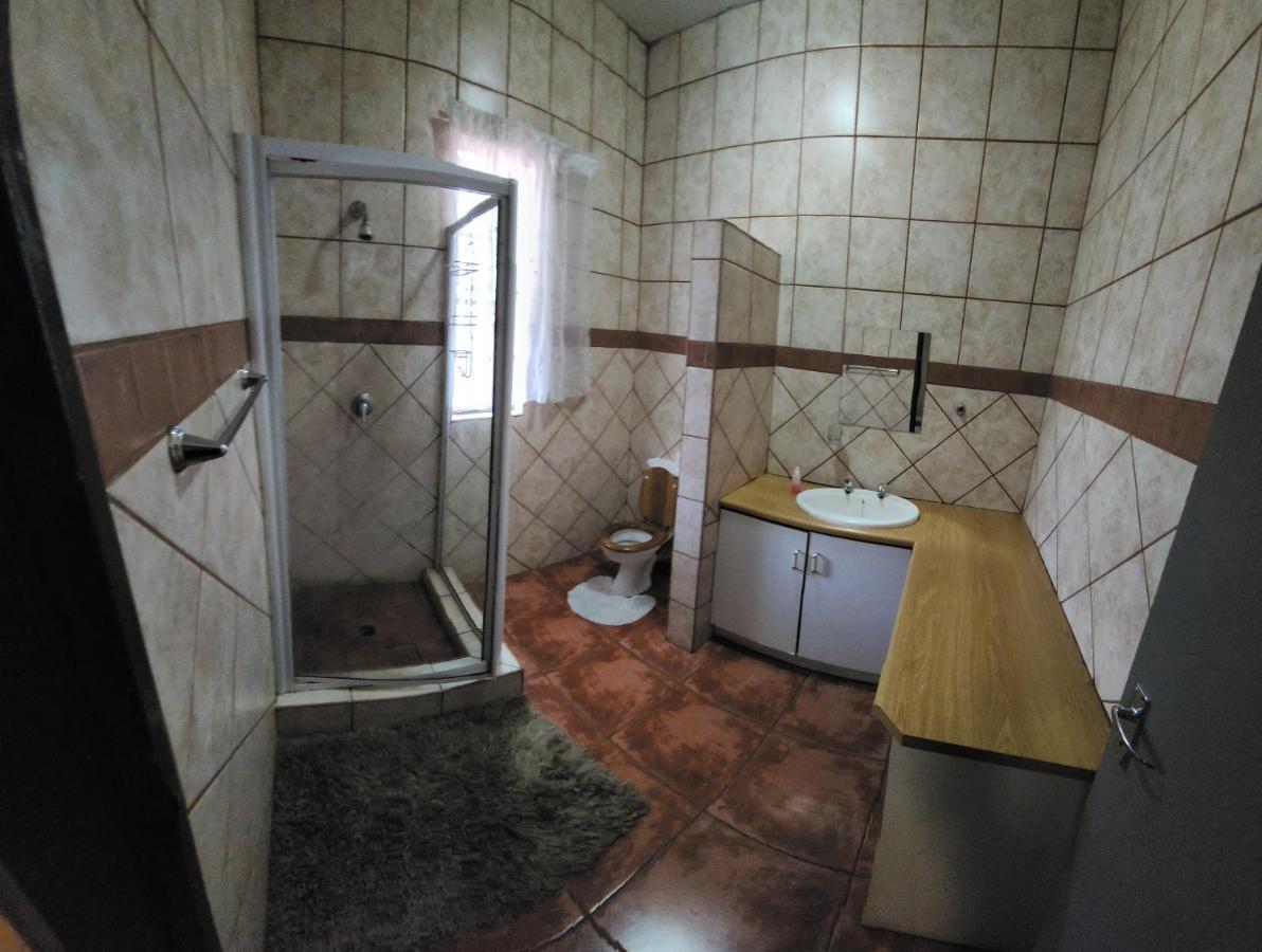 Отель Casa Feliz Мокопане Экстерьер фото