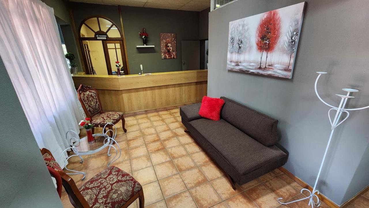 Отель Casa Feliz Мокопане Экстерьер фото
